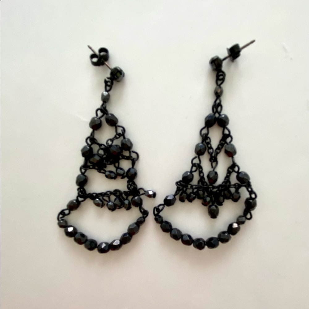 POSHER CHEAP😋 NWOT AGATHA UNWORN BLACK JET CHANDELIER EARRINGS